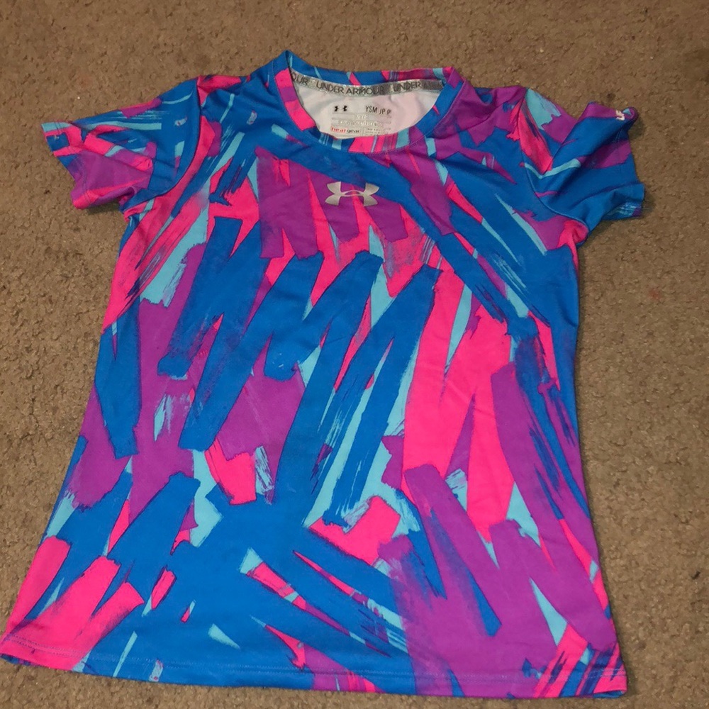 Under armour workout shirt